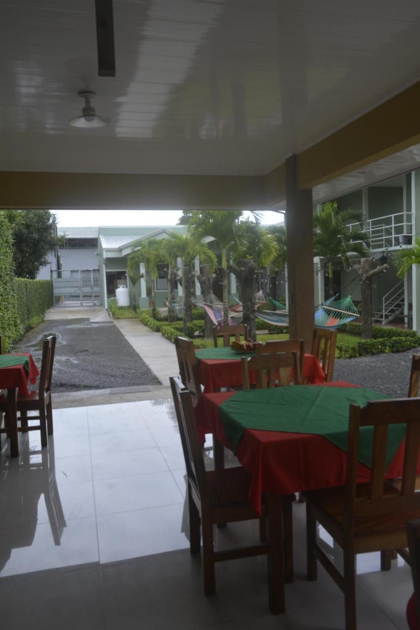 La Fortuna Backpackers Resort Dış mekan fotoğraf