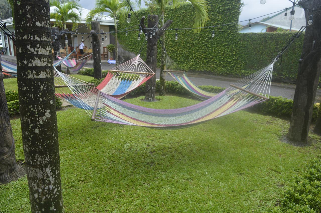 La Fortuna Backpackers Resort Dış mekan fotoğraf