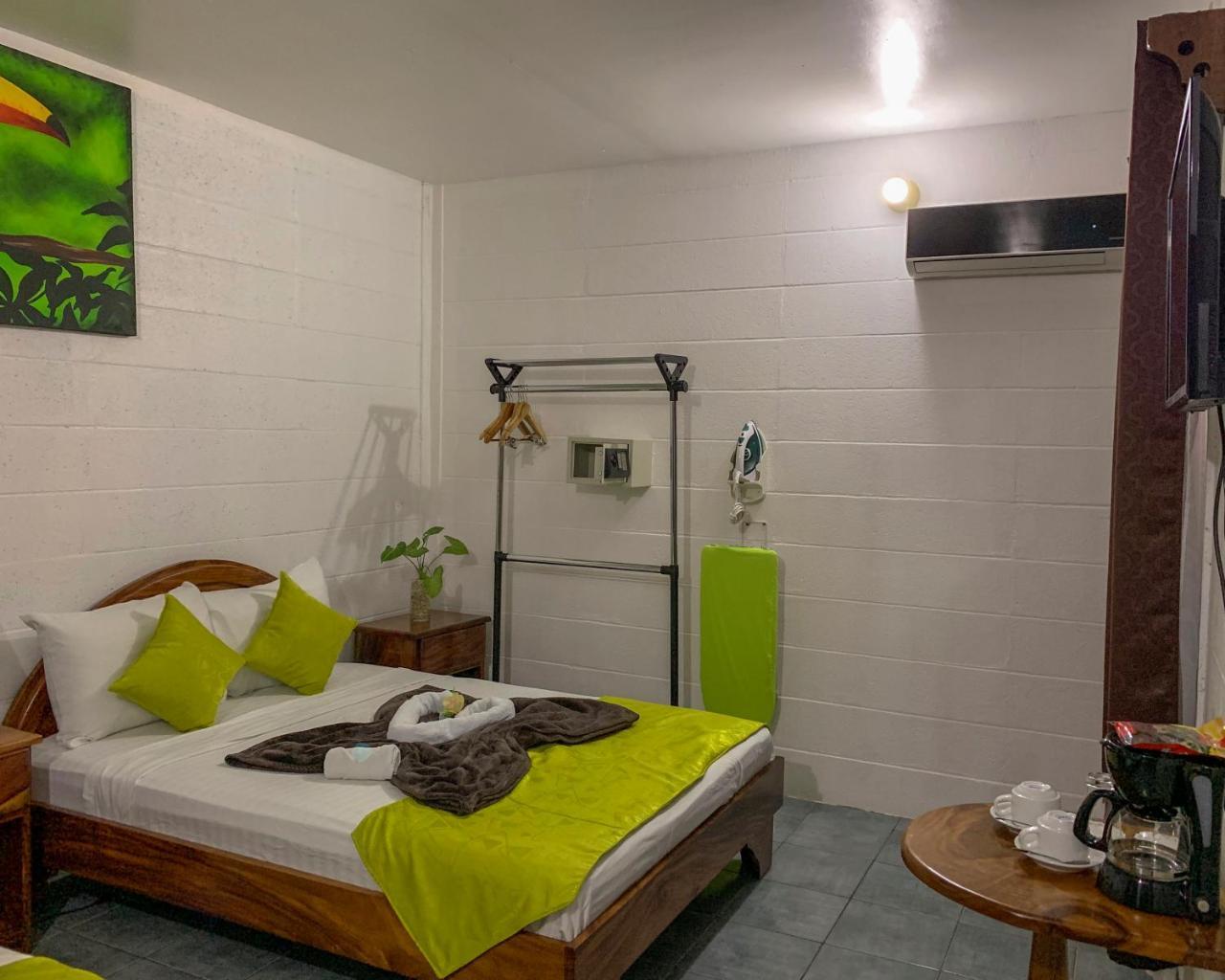 La Fortuna Backpackers Resort Dış mekan fotoğraf